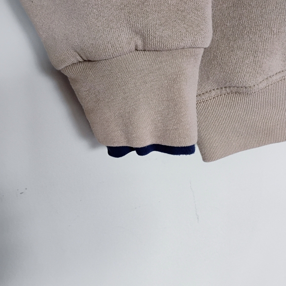 Woman's Vintage L Beige Sweatshirt with Embroidered Design - Picture 9 of 14